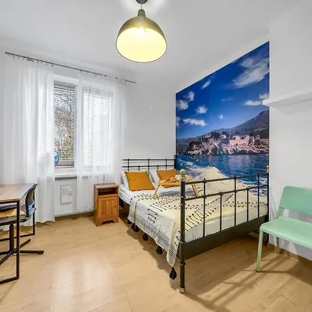 Airport - 47m2, Three Beds - By Rentujemy Lejlighed